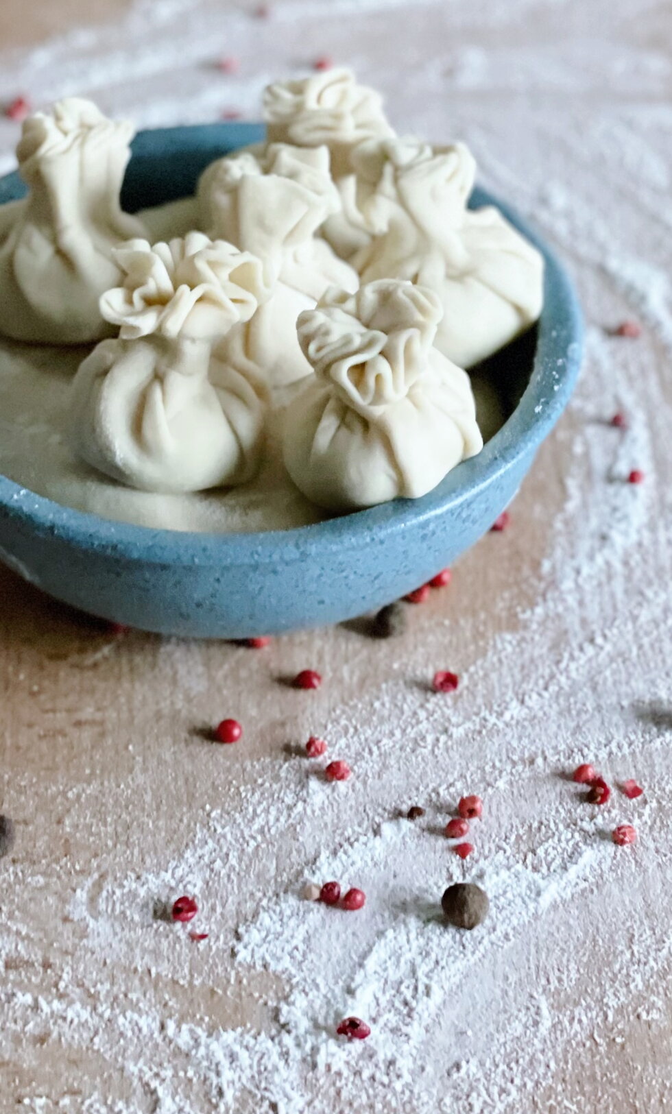 Beef and chicken khinkali
